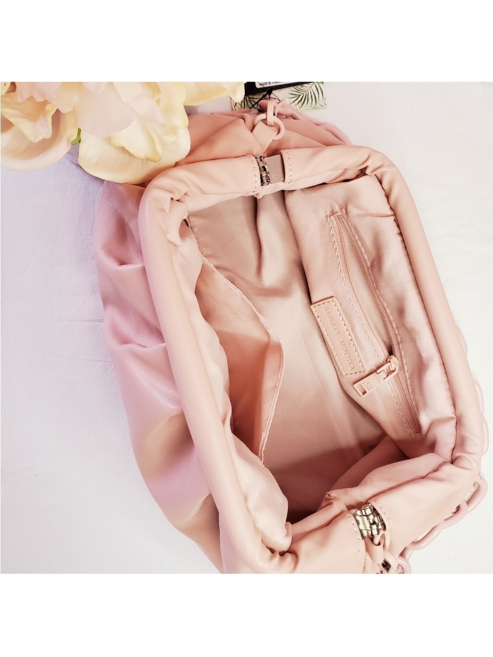*RARE* Blush Pink Badgley Mischka vegan leather chunky chain convertible clutch - Picture 8 of 16